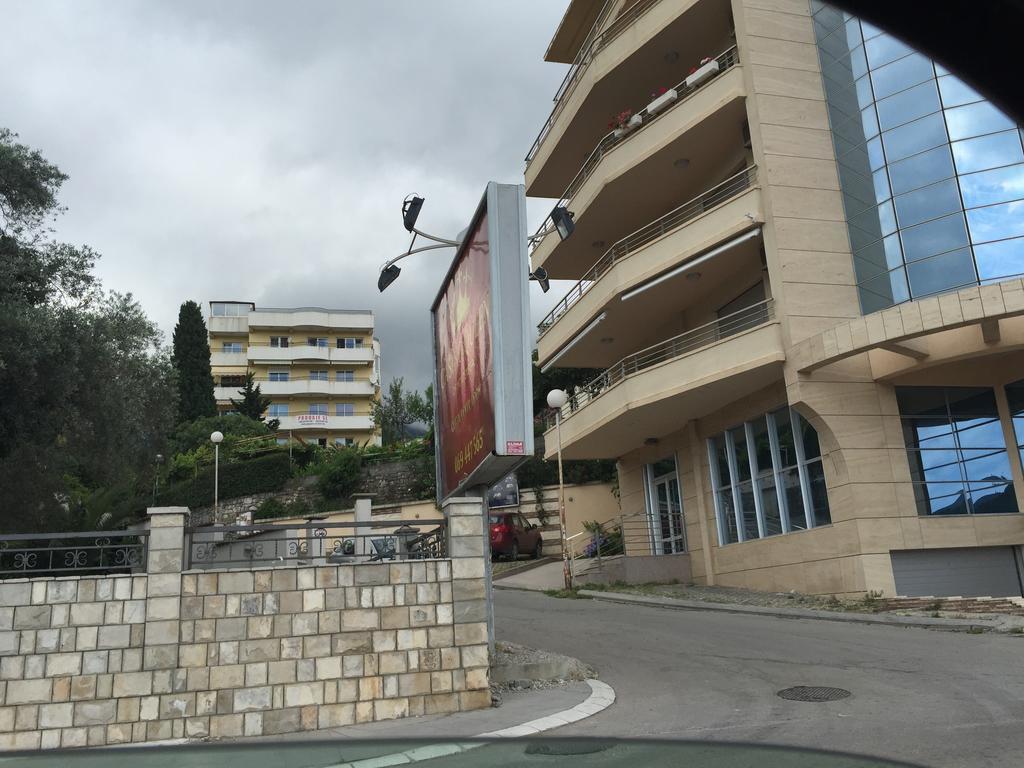Apartments Ant Будва Екстер'єр фото
